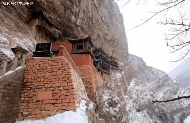 宽额头尖下巴的男人面相 下巴长的人面相好不好